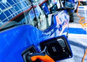 auto-ibride-ed-elettriche-nel-2019-oltre-il-140-di-interesse-rispetto-al-2018