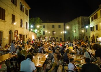 altraterra-torna-il-festival-dedicato-alla-musica-popolare-e-al-cibo-a-“chilometro-vero”