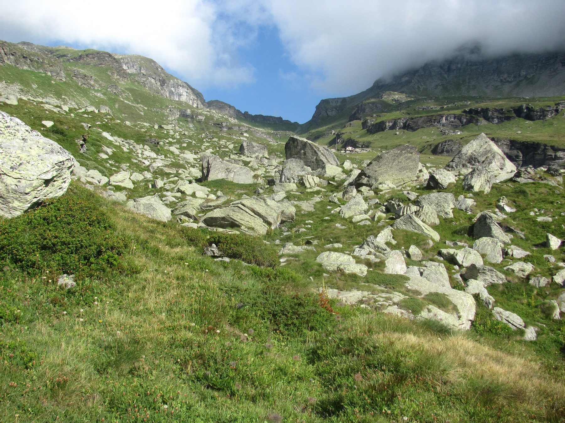 la-valle-daosta-sul-sentiero-cammina-italia