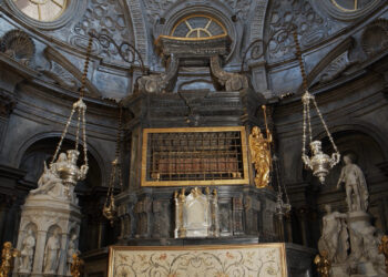 cappella-della-sindone-concluso-il-restauro-dellaltare-di-antonio-bertola