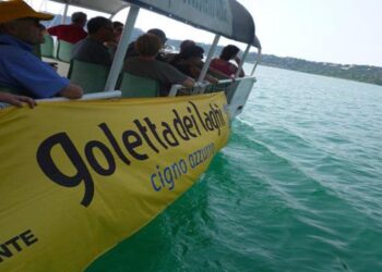 la-goletta-verde-dei-laghi-termina-il-viaggio
