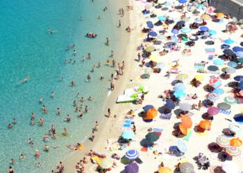 italia-“bollente”-tra-spiagge-e-montagne-e-qui-che-italiani-e-stranieri-passeranno-le-vacanze