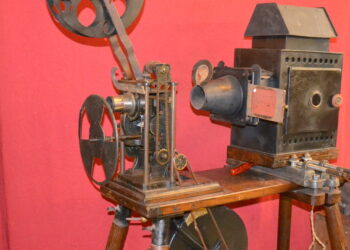 arezzo-torna-agli-inizi-del-‘900-con-la-magia-del-cinema-muto