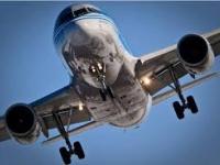 L'aereo va ad olio di cucina