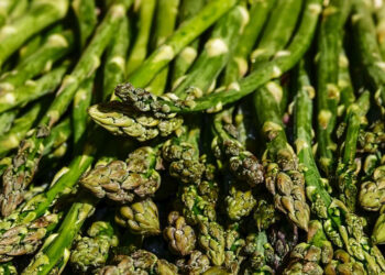 primavera-a-tavola-momento-record-per-fragole-e-asparagi