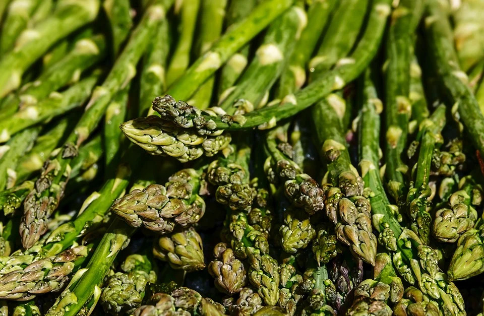 primavera-a-tavola-momento-record-per-fragole-e-asparagi