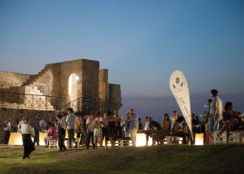 torna-calici-di-stelle-nelle-notti-dal-2-al-12-agosto-vino-cultura-e-“occhi-al-cielo”-il-20-luglio-anteprima-nazionale-al-casino-di-venezia