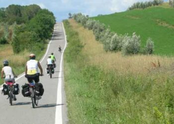 ciclovie-litalia-stanzia-100-milioni