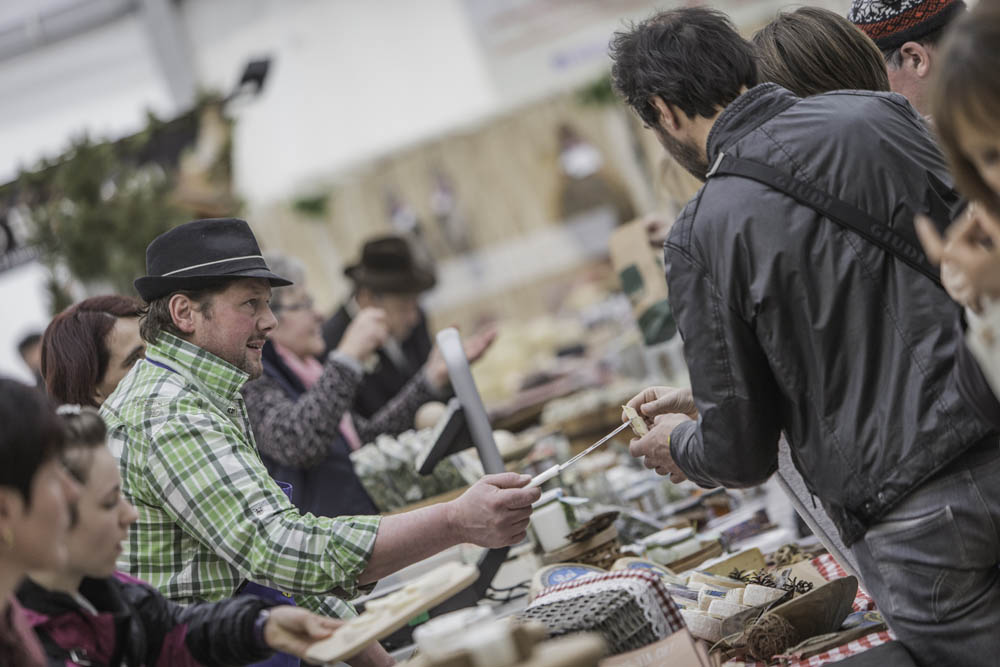 la-xiv-edizione-del-festival-del-formaggio-in-valle-aurina