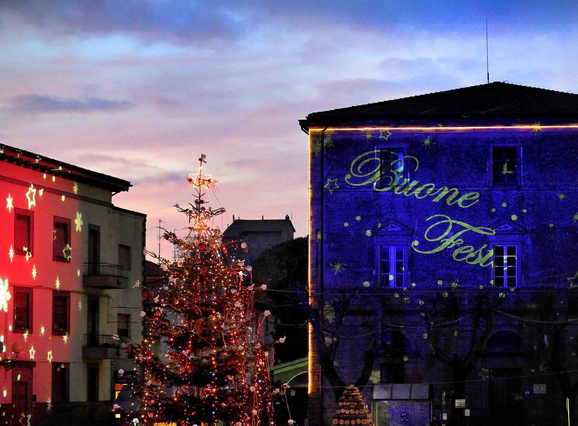 a-arcidosso-gr-torna-“natale-di-luce”