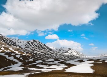 ghiacciai-ed-acqua-tutti-a-rischio-nel-mondo-meno-lhimalaya