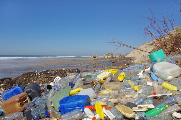 mediterraneo-mare-di-plastica