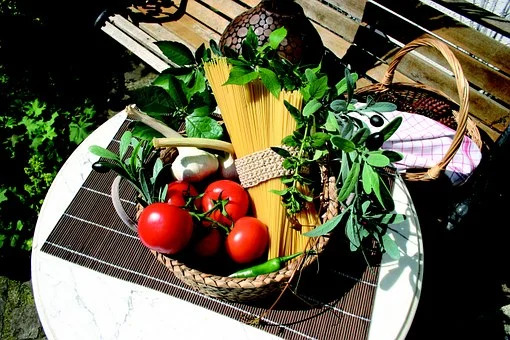 mense-scolastiche-arriva-il-cibo-bio