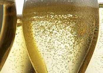il-prosecco-batte-tutti-anche-online
