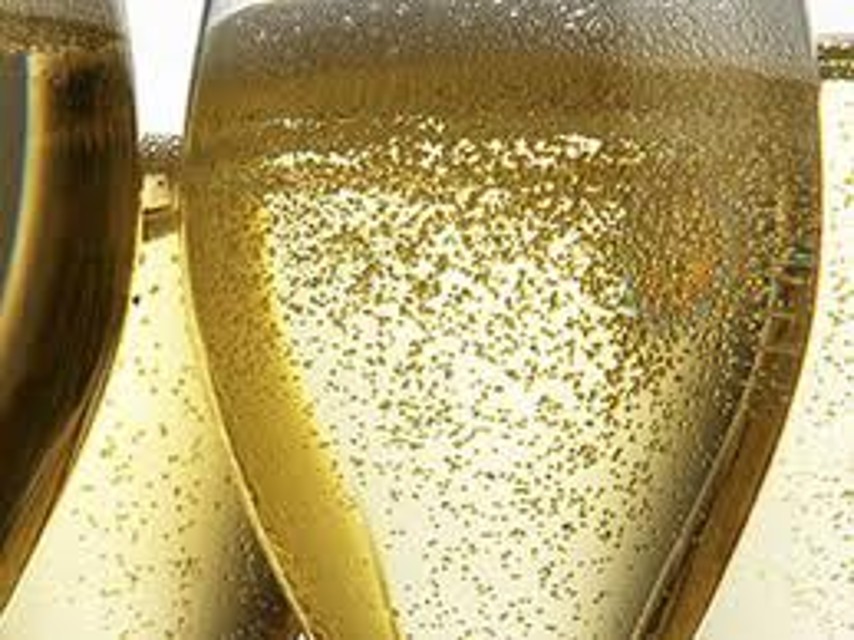 il-prosecco-batte-tutti-anche-online