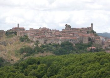 tuffo-nel-passato-a-roccatederighi-con-“medioevo-nel-borgo”