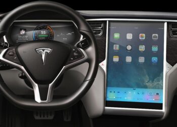 tesla-numeri-da-record-in-attesa-del-boom-nel-2018