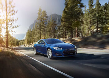 tesla-allo-studio-la-vettura-vegan
