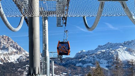 cortina-dampezzo-tofana---freccia-nel-cielo-inaugura-la-nuova-e-prima-cabinovia