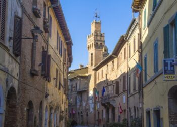 la-sagra-della-valdarbia-compie-50-anni-un-intero-paese-celebra-i-saperi-e-i-sapori-della-tradizione