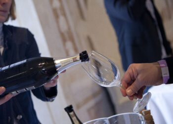 tra-vino-e-architettura-torna-300-wine-experience