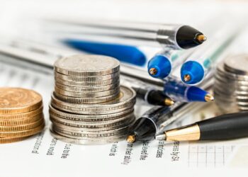 Italia, fiducia dei consumatori in risalita
